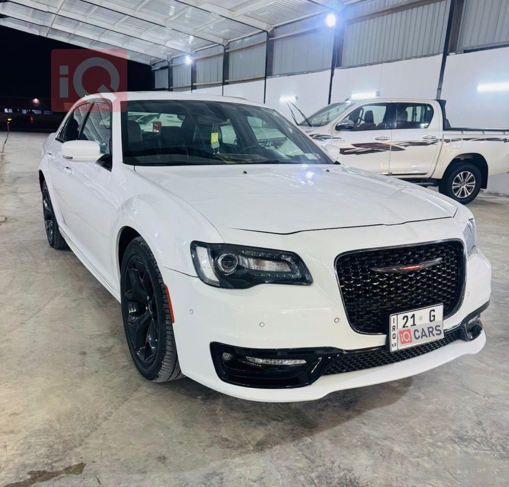 کرایسلەر 300